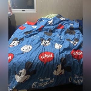 Disney Mickey Mouse quilt